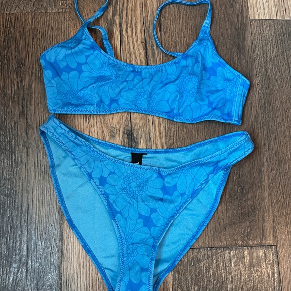 Triangl bikini - Picture 3 of 4